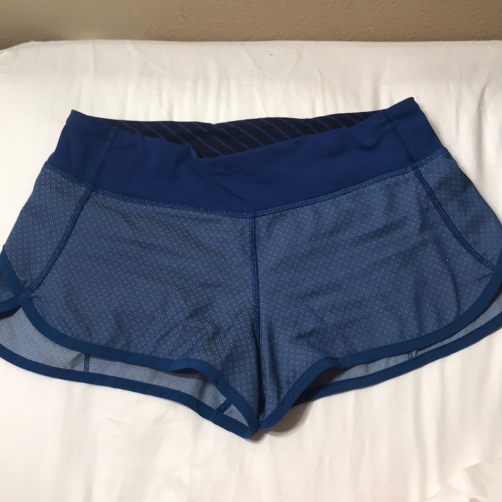 Lululemon shorts size 4